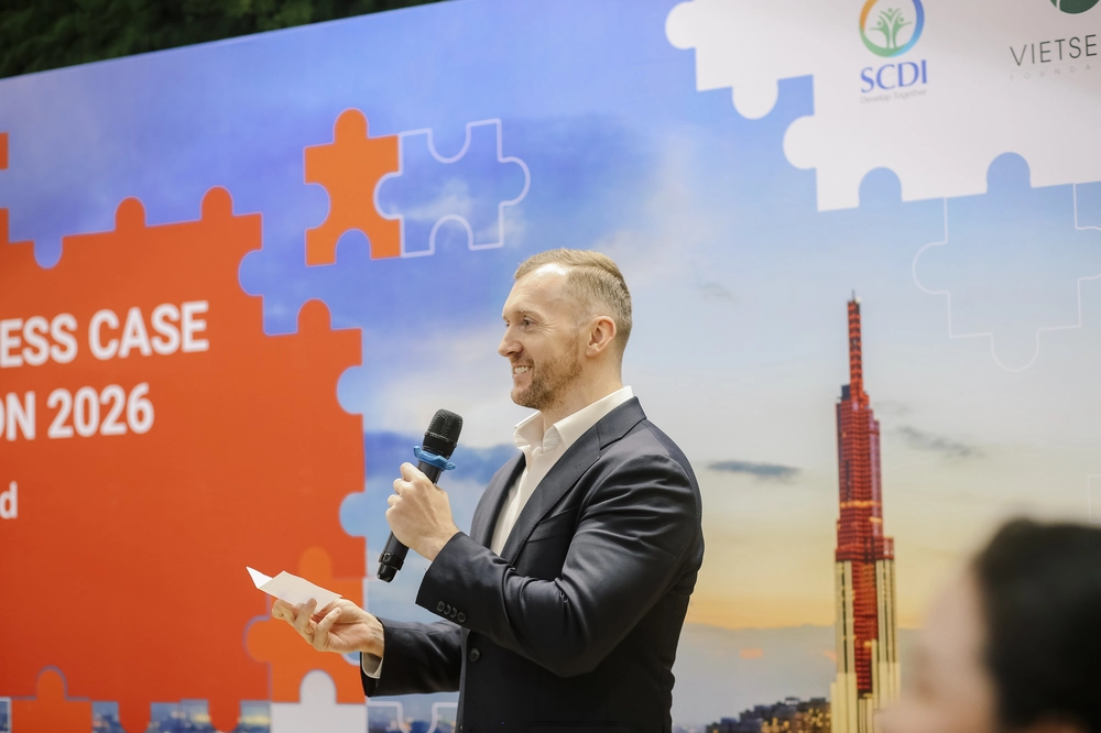 Sinh viên Đại học Ngoại thương Hà Nội vô địch Cuộc thi Giải quyết Tình huống Kinh doanh HSBC 2026 - Ảnh 3.