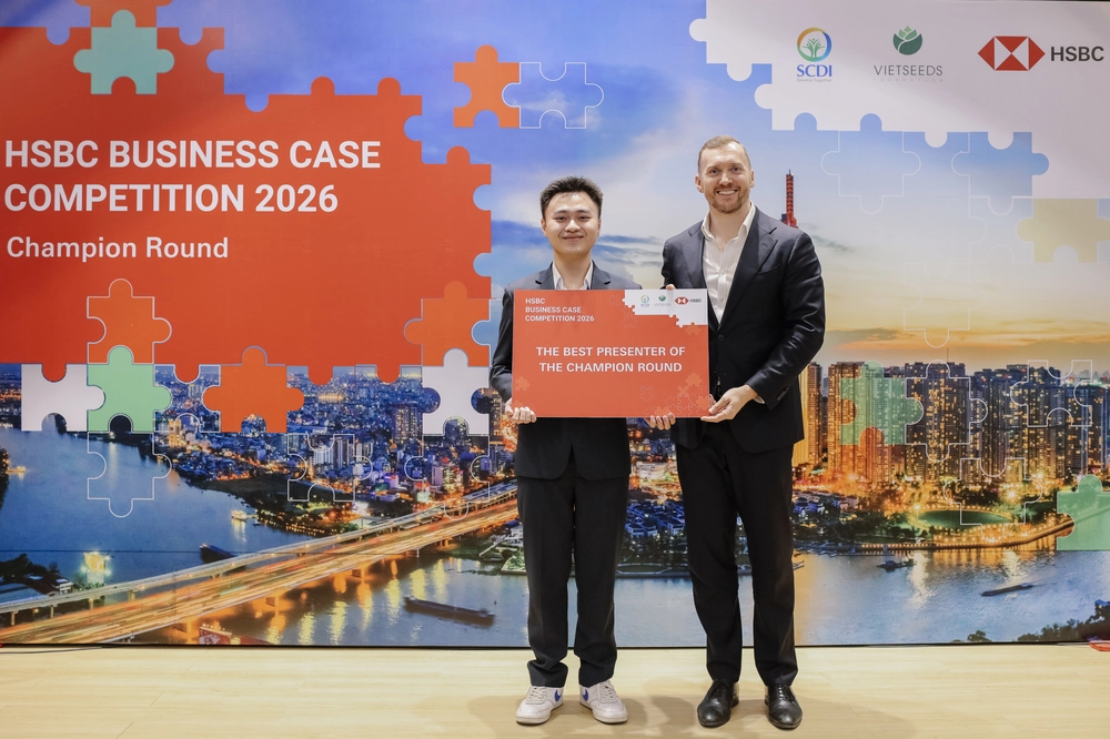 Sinh viên Đại học Ngoại thương Hà Nội vô địch Cuộc thi Giải quyết Tình huống Kinh doanh HSBC 2026 - Ảnh 4.