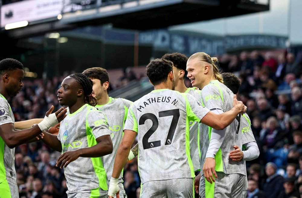 Đá đủng đỉnh, Man City vẫn rộng cửa “ăn ba” - Ảnh 1.