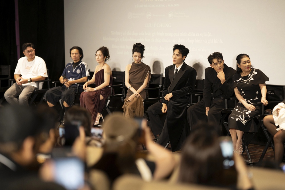 Võ Tấn Phát vỡ oà với vai chính điện ảnh đầu tiên - Ảnh 3.