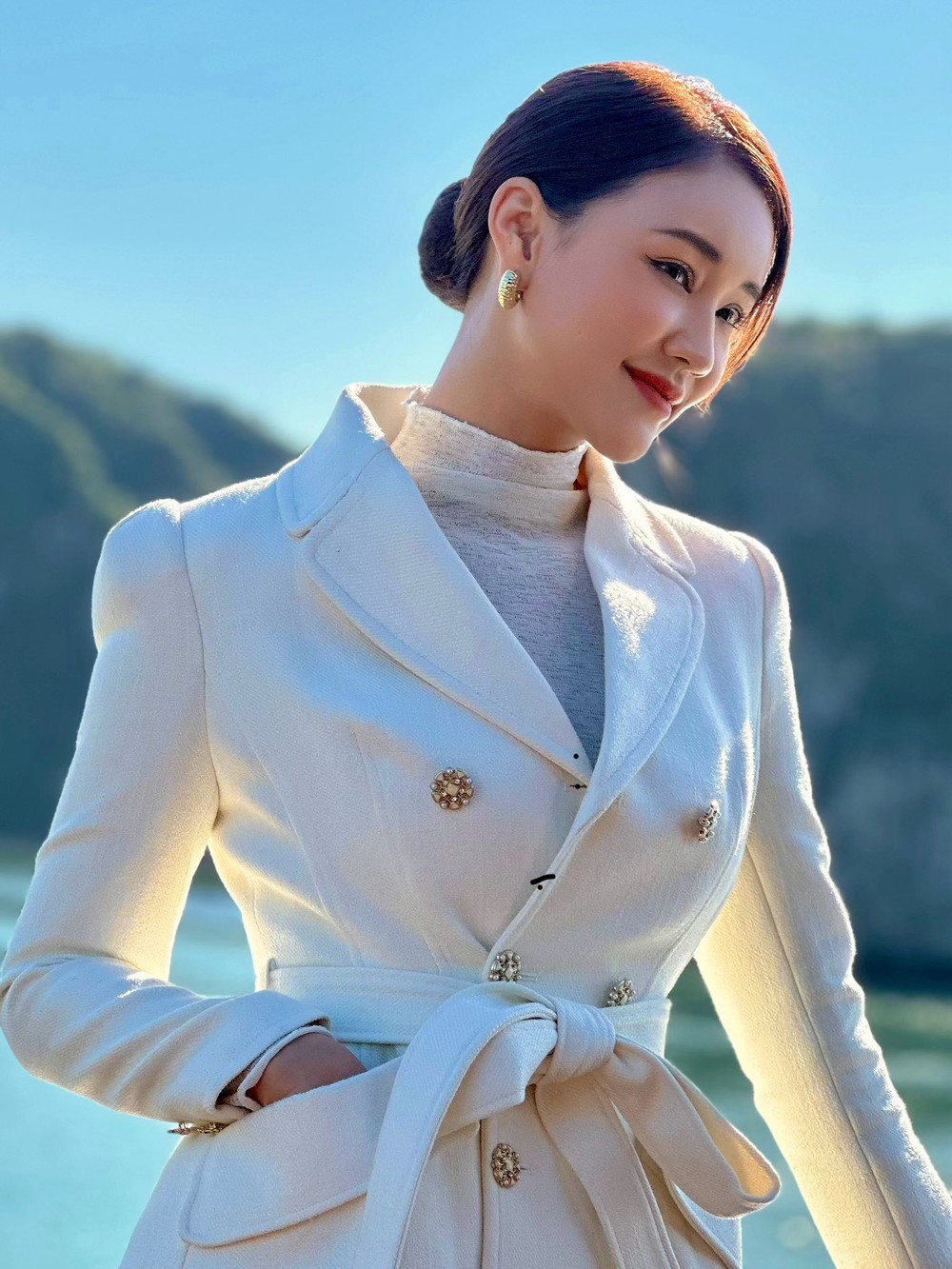 Hai vai "bà trùm" ấn tượng của Maya trên sóng VTV: Kể kỉ niệm bị lồi mắt vì stress khi đóng phim - Ảnh 5.