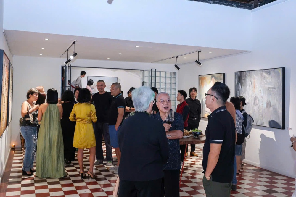 Họa sĩ Bùi Văn Tuất - "Giữa những lần thở" - Ảnh 5.