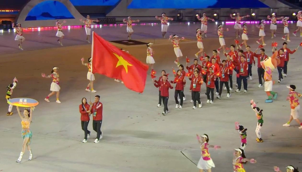 Chùm ảnh: Đoàn Thể thao Việt Nam rạng rỡ tại lễ khai mạc Đại hội Thể thao Bãi biển châu Á 2026 - Ảnh 8.