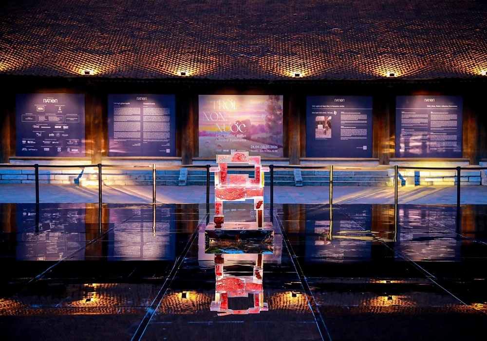 Hà Nội: Triển lãm 20 tác phẩm hội họa tiêu biểu của Vua Hàm Nghi - Ảnh 3.