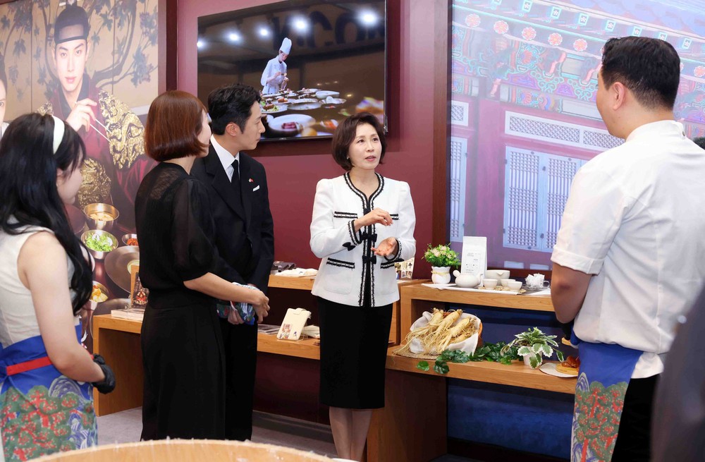 Phu nhân Tổng thống Hàn Quốc tham dự Lễ hội Văn hóa và Du lịch Hàn Quốc 2026 tại Hà Nội - Ảnh 1.