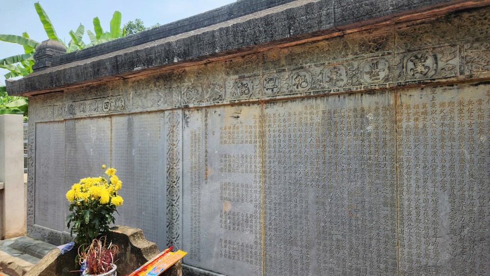 Chỉnh trang, cải tạo khuôn viên khu vực hai tấm bia cổ ở Thanh Hóa - Ảnh 1.