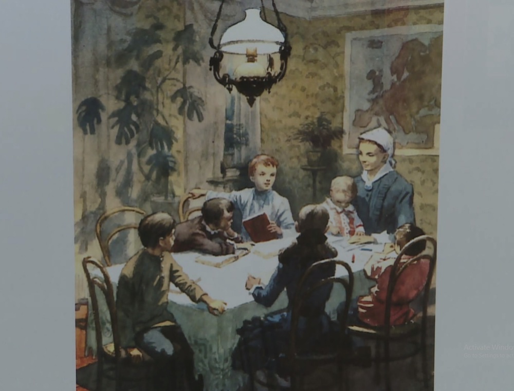 Cuộc đời và sự nghiệp của V.I.Lenin qua 156 hình tượng trưng bày tại Bảo tàng Hồ Chí Minh - Ảnh 1.