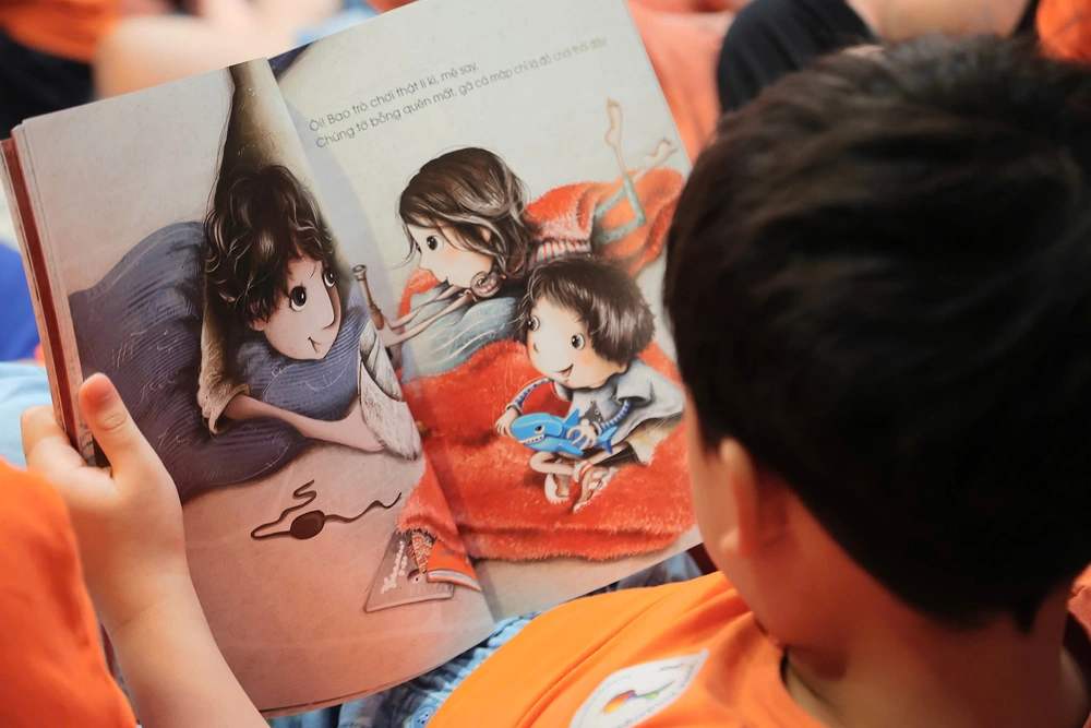 "Chiếc túi của mẹ", "Tấm chăn của bố": Khi tình yêu gia đình được kể bằng những điều giản dị  - Ảnh 8.