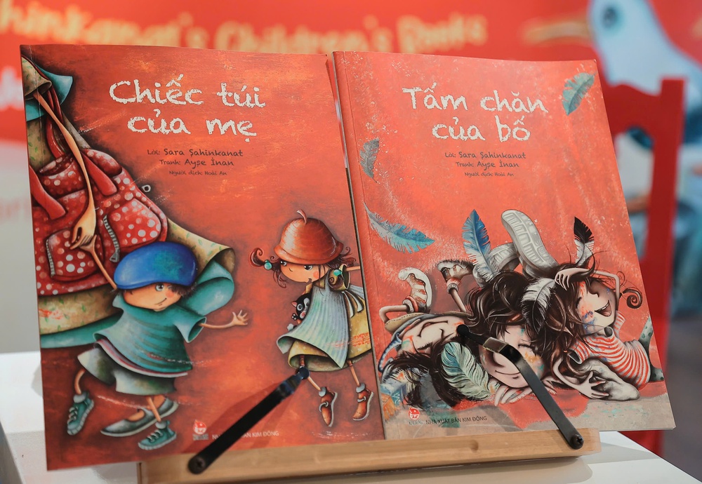 "Chiếc túi của mẹ", "Tấm chăn của bố": Khi tình yêu gia đình được kể bằng những điều giản dị  - Ảnh 1.