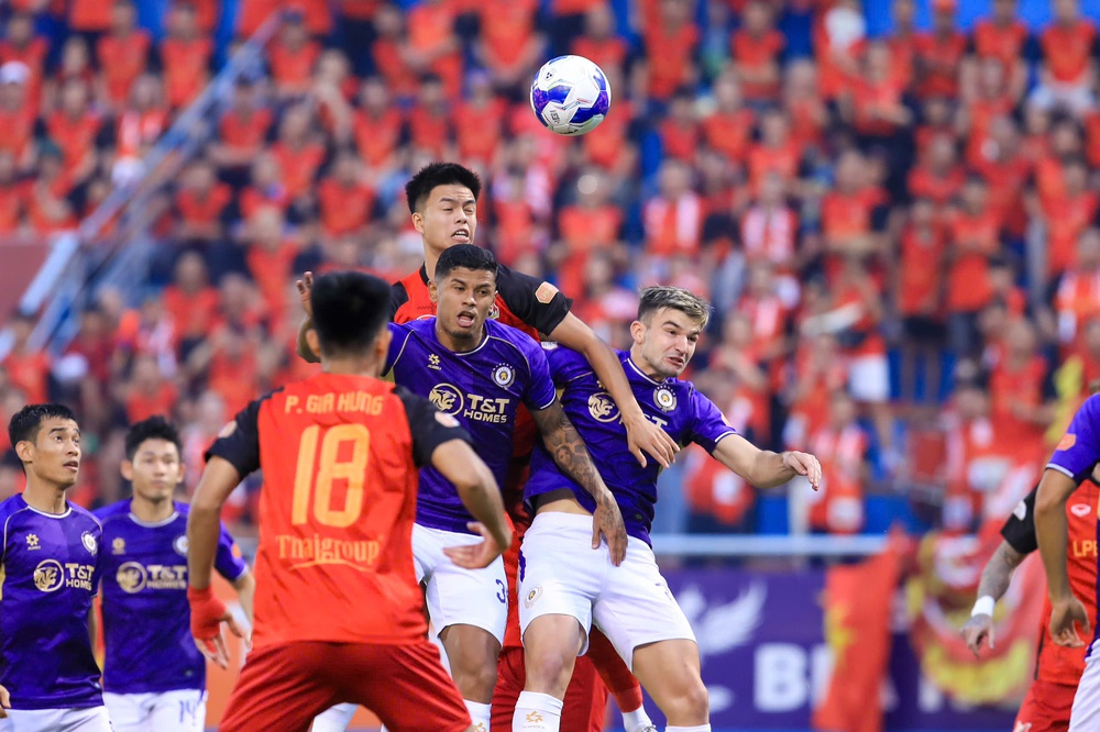 Đua top 3 kịch tính giữa Hà Nội FC và Ninh Bình - Ảnh 2.