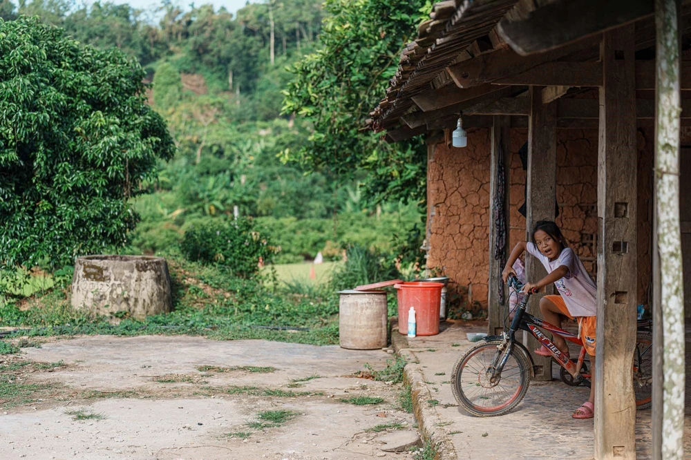 Bắc Hoa – vẻ đẹp nguyên sơ từ nếp nhà đất đến nhịp sống bản địa - Ảnh 19.