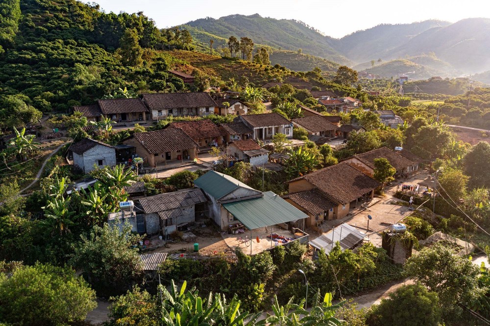 Bắc Hoa – vẻ đẹp nguyên sơ từ nếp nhà đất đến nhịp sống bản địa - Ảnh 6.