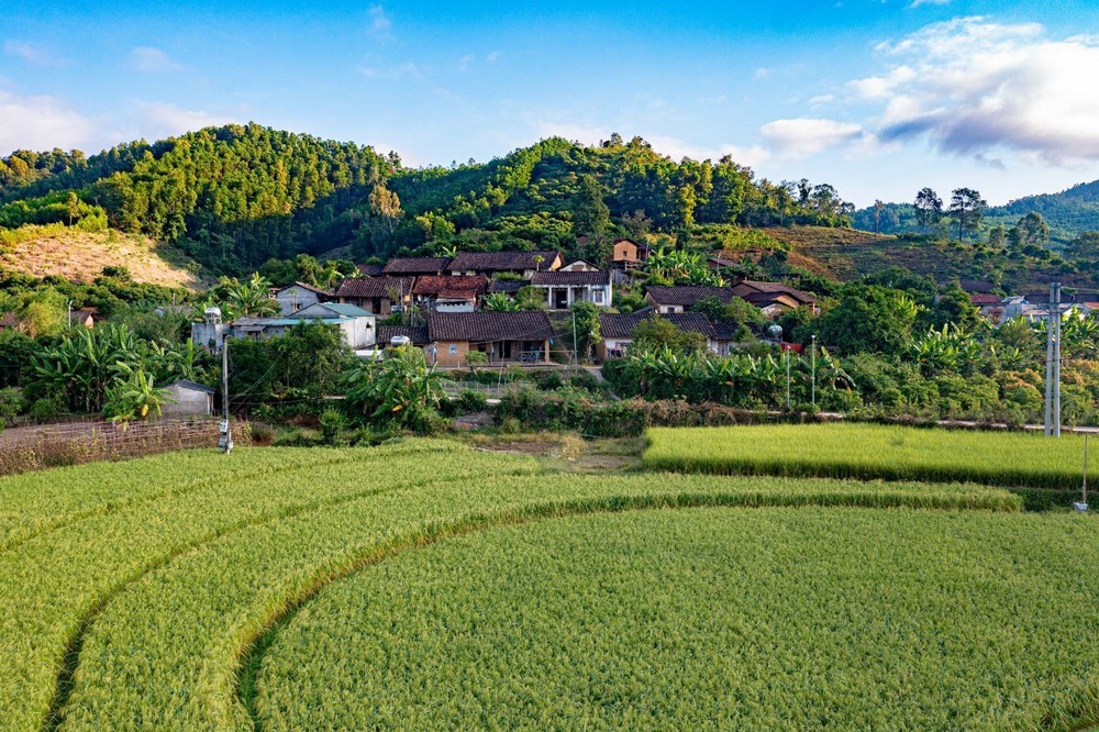 Bắc Hoa – vẻ đẹp nguyên sơ từ nếp nhà đất đến nhịp sống bản địa - Ảnh 5.