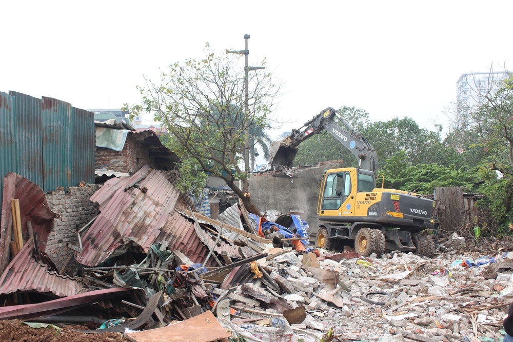 Hà Nội siết chặt quản lý, xử lý nghiêm ô nhiễm bụi từ công trình xây dựng - Ảnh 4.