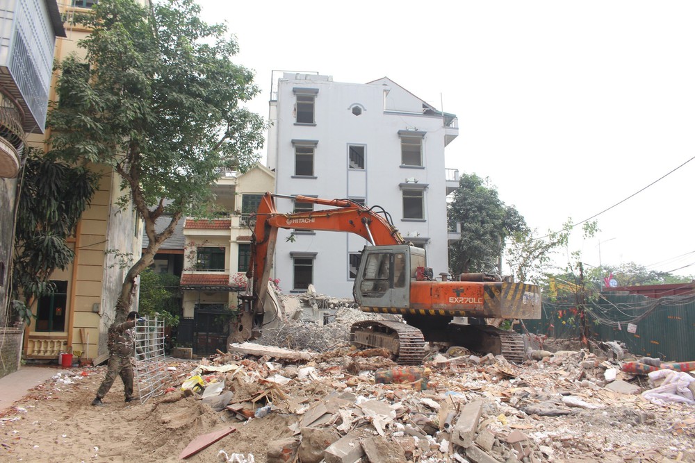 Hà Nội siết chặt quản lý, xử lý nghiêm ô nhiễm bụi từ công trình xây dựng - Ảnh 3.