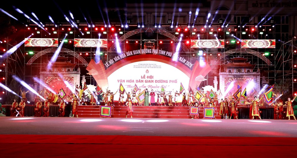 Phú Thọ: Nguồn cội ngân vang trong sắc màu lễ hội - Ảnh 2.
