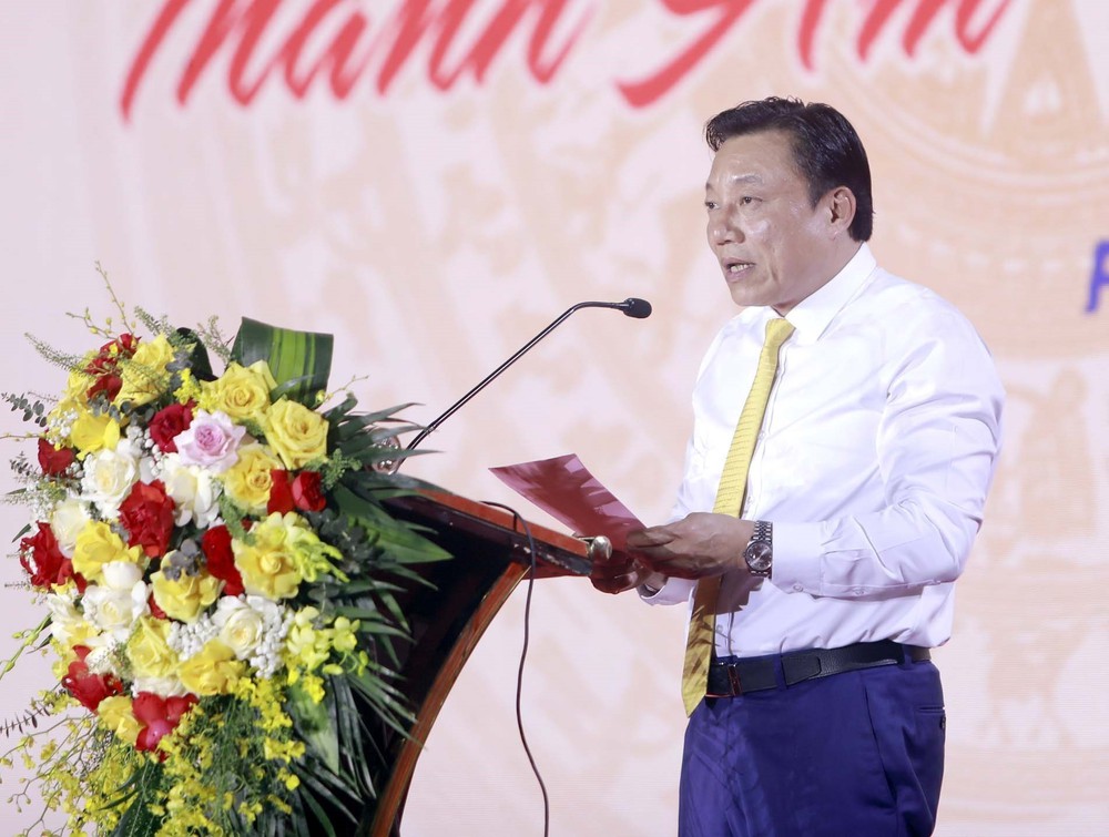 Phú Thọ: Nguồn cội ngân vang trong sắc màu lễ hội - Ảnh 1.