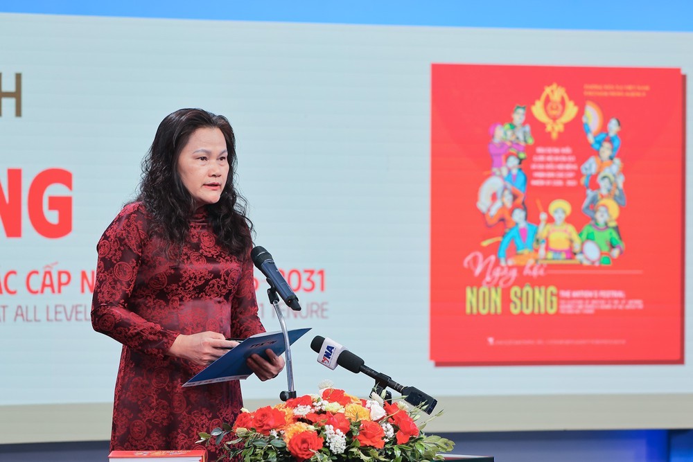 Thông tấn xã Việt Nam ra mắt sách ảnh song ngữ "Ngày hội non sông" - Ảnh 1.
