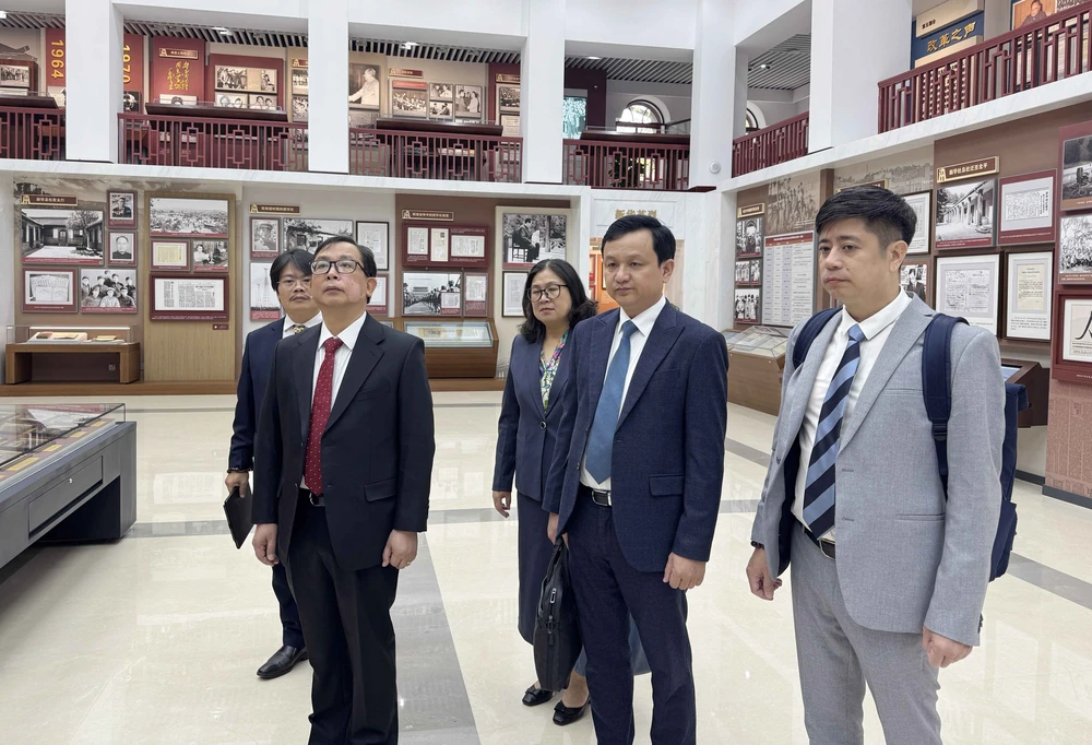 TTXVN và Tân Hoa xã tăng cường hợp tác về chuyển đổi số và ứng dụng công nghệ - Ảnh 3.