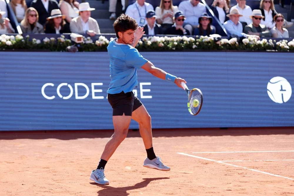 Alcaraz dính chấn thương vì 'tham' đánh quá nhiều giải? - Ảnh 1.