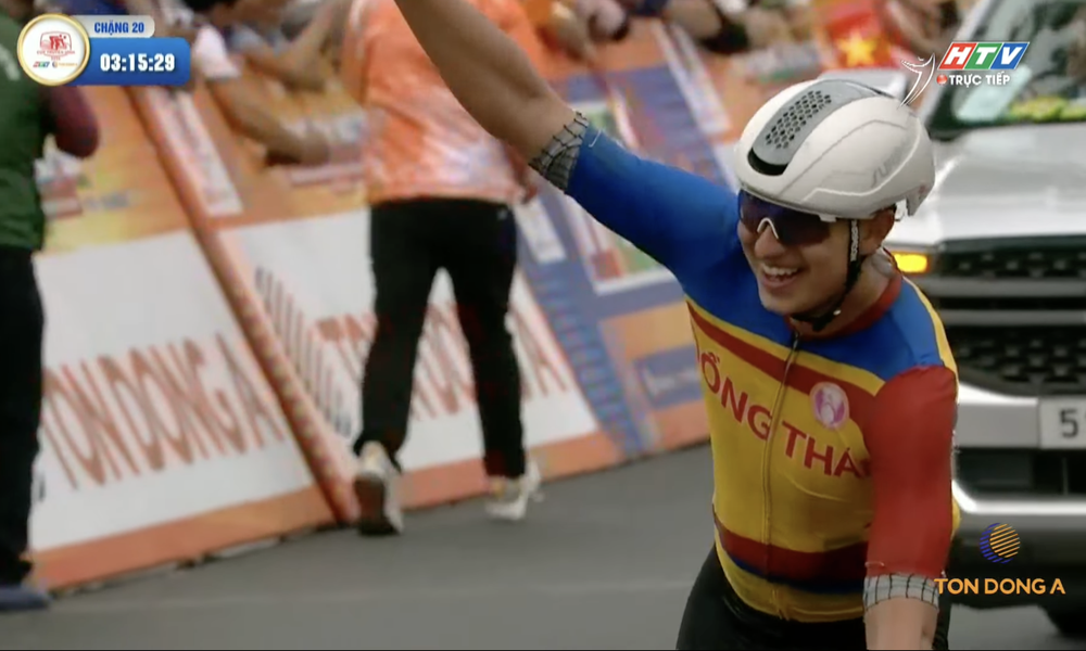 Tin nóng thể thao tối 25/4: AFC ca ngợi U17 Việt Nam sau chức vô địch Đông Nam Á - Ảnh 2.