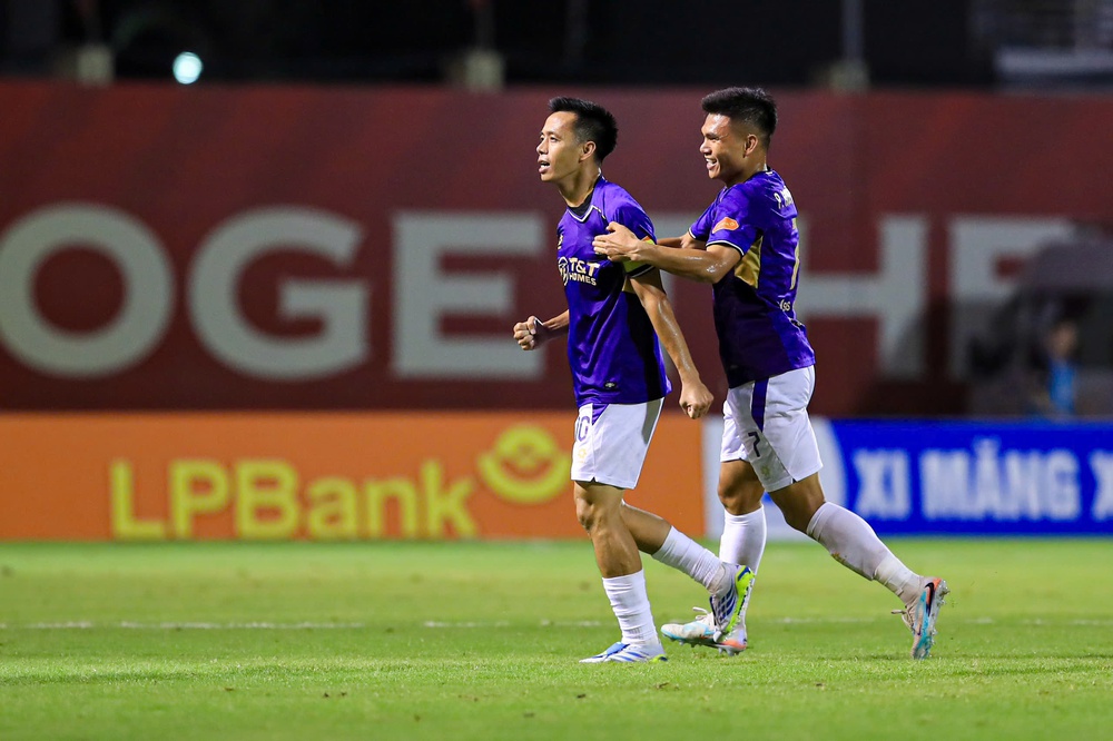 Tin nóng bóng đá Việt Nam hôm nay 26/4: U17 Việt Nam về nước; Văn Quyết bị treo giò sau trận gặp CLB Ninh Bình - Ảnh 3.