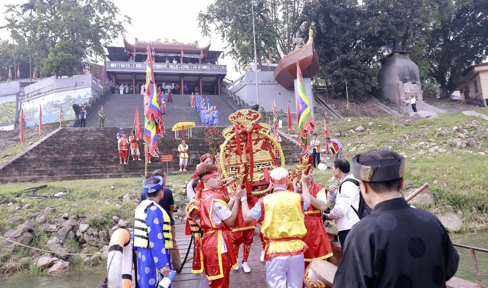 Hội tụ sắc màu văn hóa tại Lễ hội Đền Tam Giang Đất Tổ - Ảnh 2.