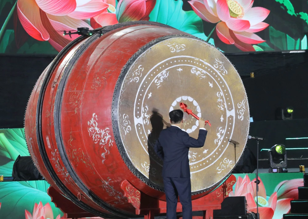 Khai mạc Lễ hội Hoa Lư 2026: Tỏa sáng hào khí Cố đô - Ảnh 2.