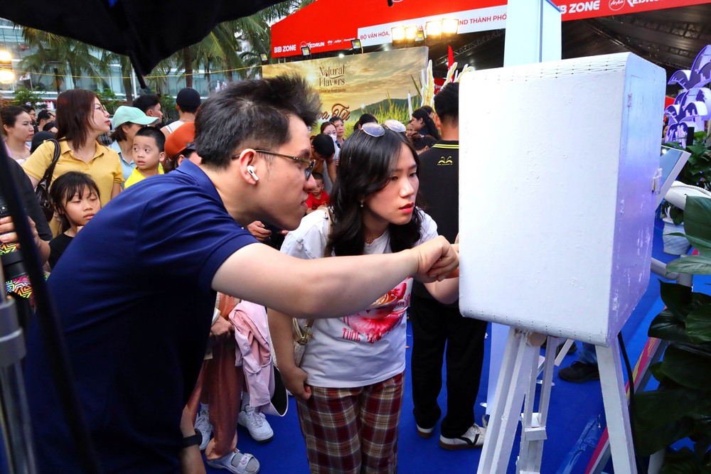 Đà Nẵng bùng nổ khai mạc mùa du lịch biển 2026, khuấy động “mùa hè rực rỡ” - Ảnh 2.