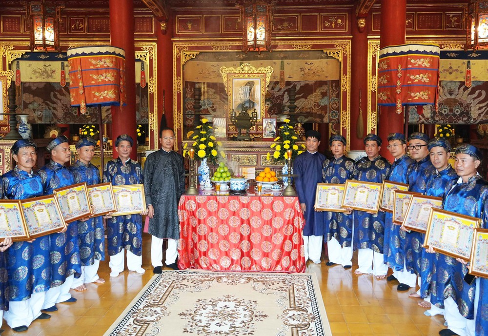 Tái hiện Lễ “Cung tiến kỳ hoa dị thảo” trong Đại Nội Huế - Ảnh 8.