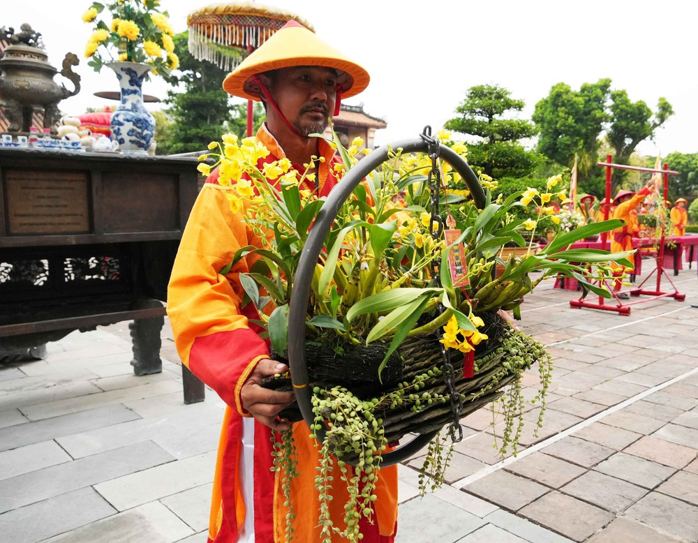 Tái hiện Lễ “Cung tiến kỳ hoa dị thảo” trong Đại Nội Huế - Ảnh 3.