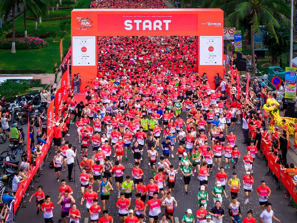 Gần 8.000 VĐV dự AirAsia RedRun Danang 2026 - Ảnh 1.