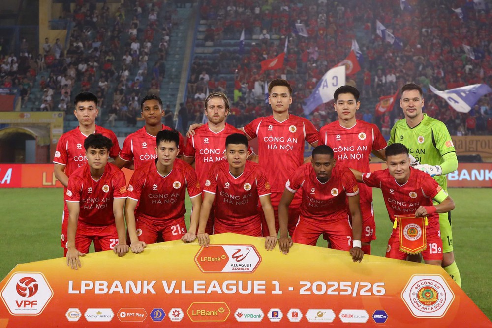 Tin nóng bóng đá Việt hôm nay 27/4: Đình Bắc khiêm tốn sau khi lập kỷ lục tại V-League; U17 Việt Nam tập trung cho VCK U17 châu Á - Ảnh 3.