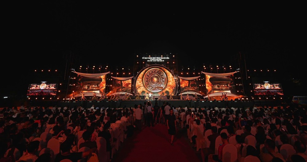 Sầm Sơn hướng tới mục tiêu 9 triệu du khách - Ảnh 2.