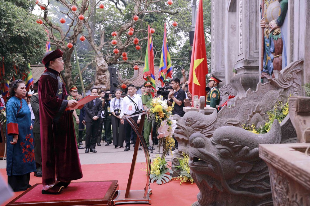 Phú Thọ: Biển người dâng hương Giỗ Tổ Hùng Vương - Ảnh 1.