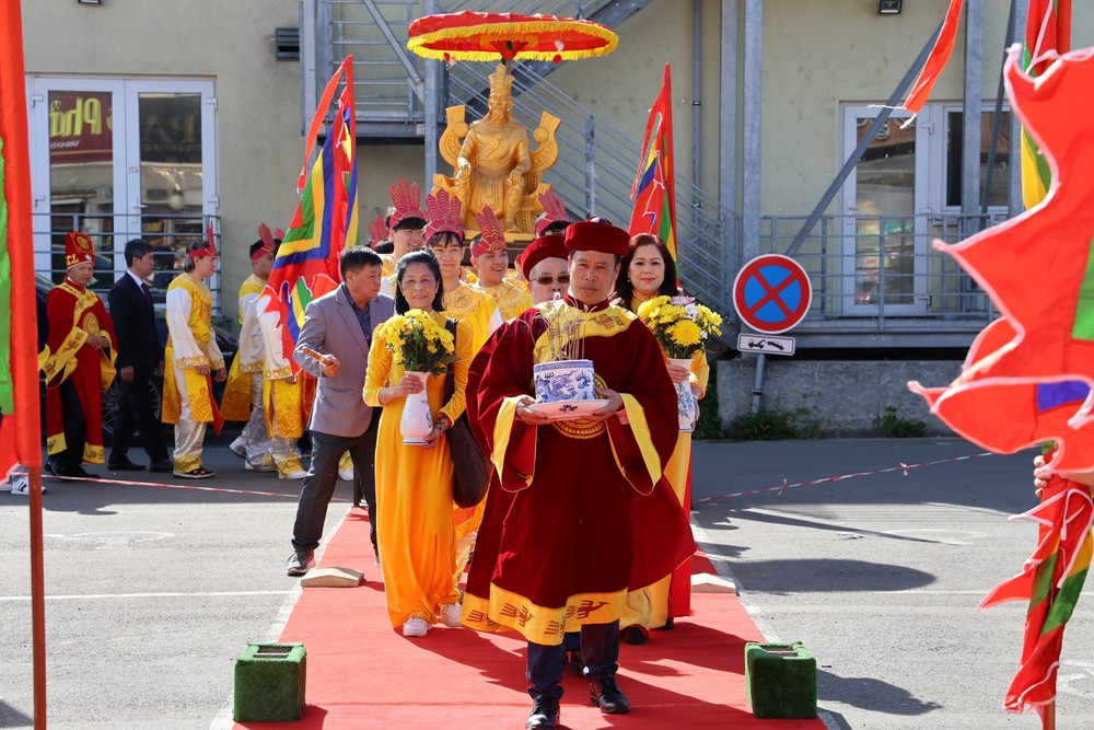 Giỗ Tổ Hùng Vương 2026: Trái tim người Việt tại CH Séc hướng về cội nguồn - Ảnh 1.