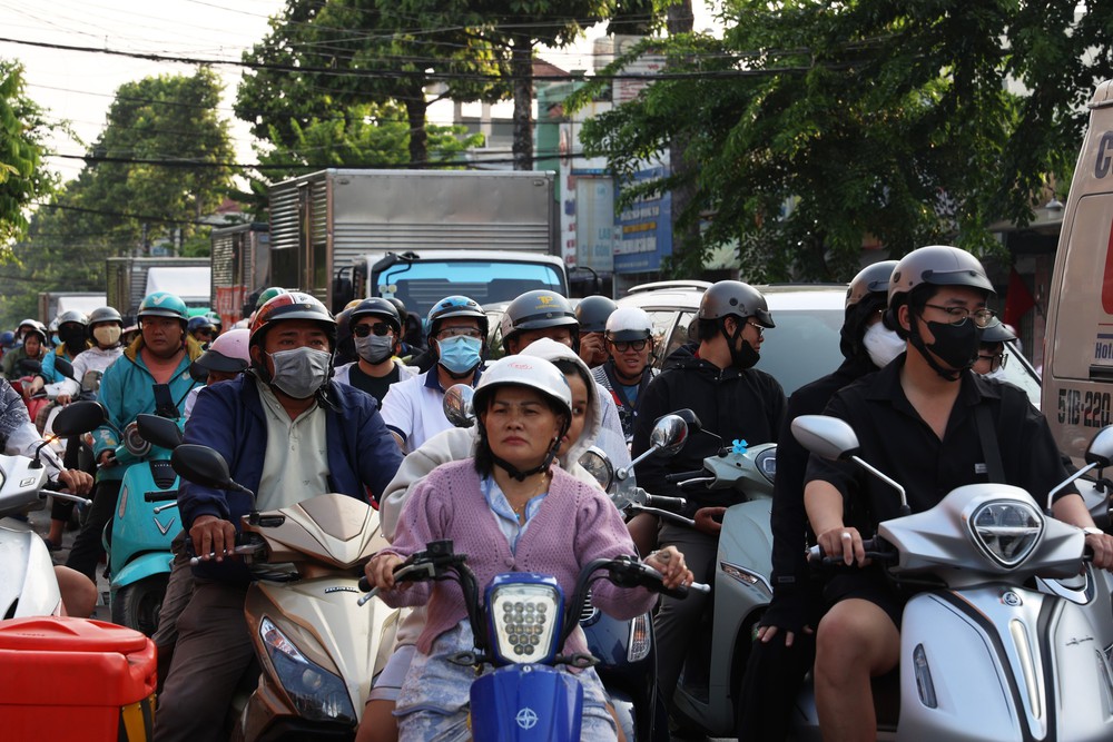 Giao thông các cửa ngõ vào TP. Hồ Chí Minh không ùn tắc kéo dài sau nghỉ lễ Giỗ Tổ - Ảnh 3.
