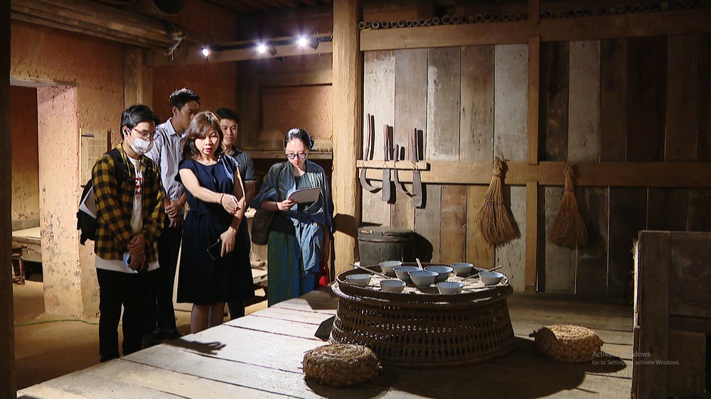 'Giữ hồn' bản sắc nhà Hà Nhì tại Bảo tàng Dân tộc học - Ảnh 2.