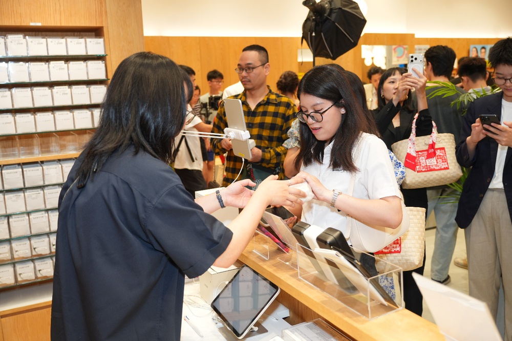 JINS mở cửa hàng đầu tiên tại Hà Nội, tăng tốc chiến lược mở rộng tại Việt Nam - Ảnh 3.