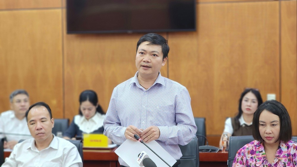 Họp báo Bộ Nội vụ: Bộ Chính trị thống nhất tăng lương mức cơ sở lên 2,53 triệu đồng từ ngày 1/7/2026 - Ảnh 2.