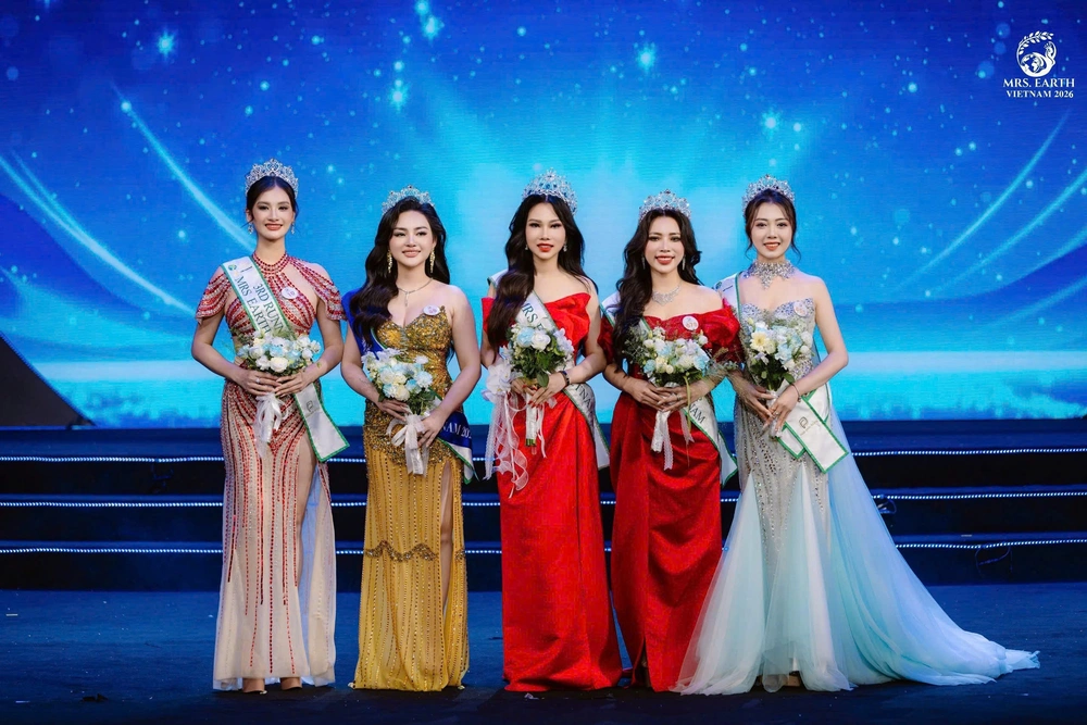 Nguyễn Khuê Thu đăng quang Mrs Earth Vietnam 2026 - Ảnh 5.