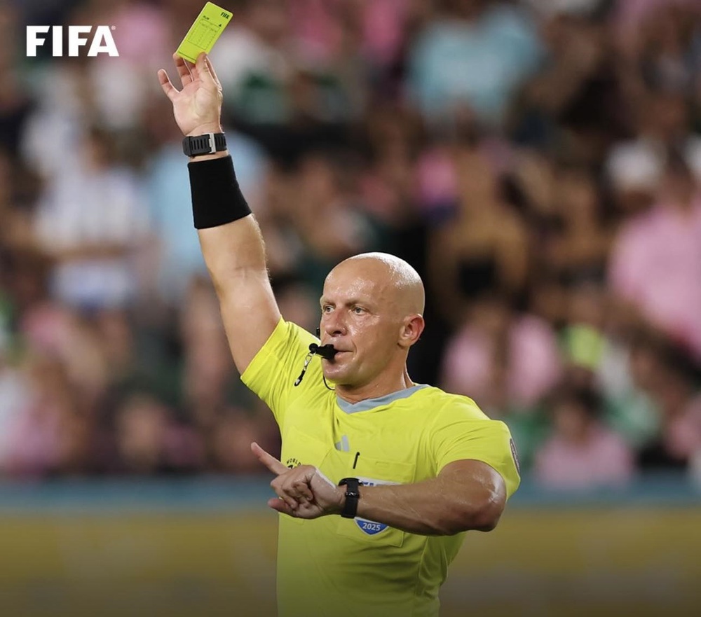 FIFA đang lên kế hoạch điều chỉnh quy định treo giò do tích lũy thẻ vàng tại World Cup 2026, nhằm hạn chế tình trạng các cầu thủ quan trọng vắng mặt ở những trận đấu knock-out then chốt.