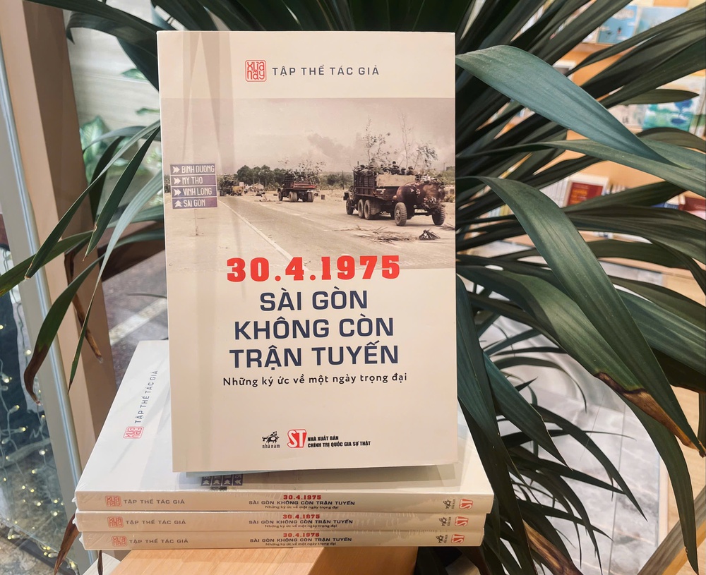 Chiến thắng lịch sử ngày 30/4/1975 qua những trang sách - Ảnh 2.