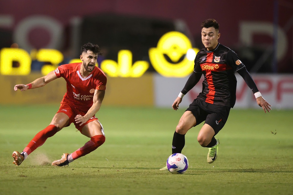 Hoàng Đức, Đức Chiến ngăn cản Thể Công Viettel đua vô địch - Ảnh 2.