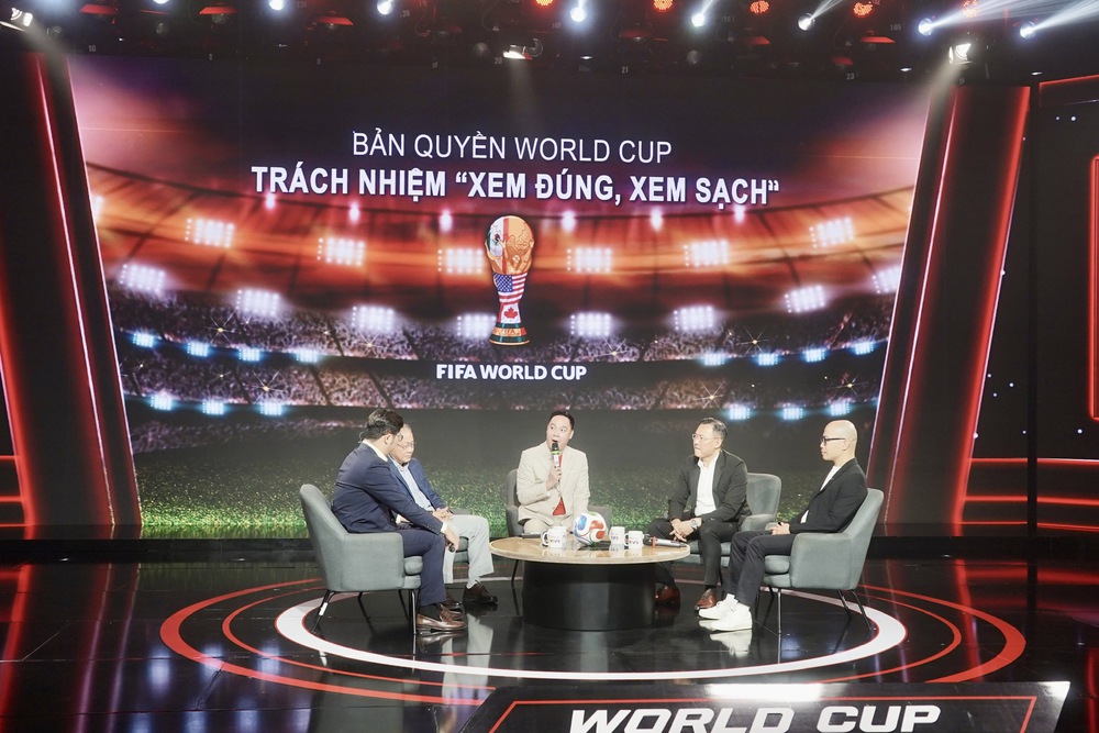 Hàng triệu người hâm mộ Việt Nam cùng thưởng thức World Cup văn minh - Ảnh 1.