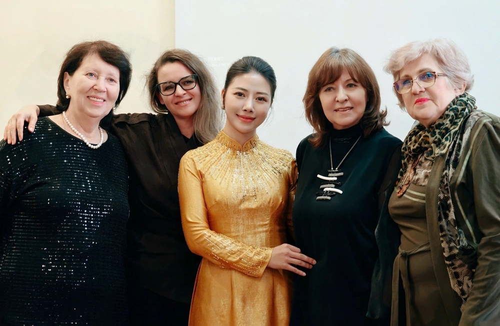 Ca sĩ Nguyễn Bảo Yến bảo vệ thành công Tiến sĩ Âm nhạc tại Nga - Ảnh 4.