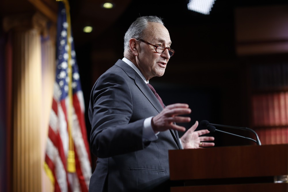 Mỹ: Đảng Dân chủ khởi kiện Tổng thống Trump can thiệp hệ thống bỏ phiếu qua thư - Ảnh 2.