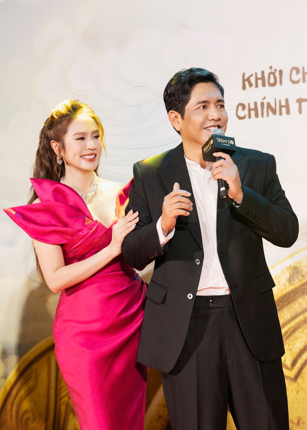 Thanh Thúy mang tạo hình cổ trang đi cinetour, trò chuyện với từng khán giả - Ảnh 1.