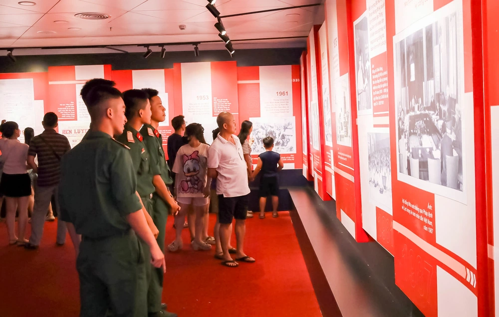 Đà Nẵng: Khai mạc chuỗi sự kiện "Tổ quốc bình yên" - Ảnh 3.