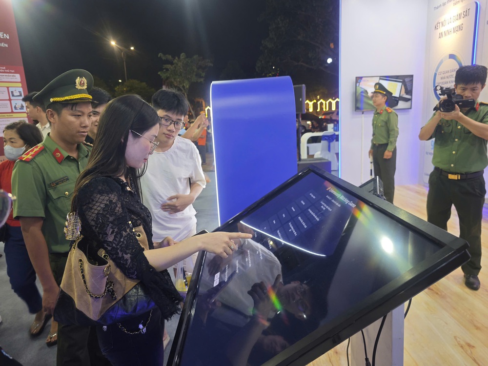 Đà Nẵng: Khai mạc chuỗi sự kiện "Tổ quốc bình yên" - Ảnh 1.